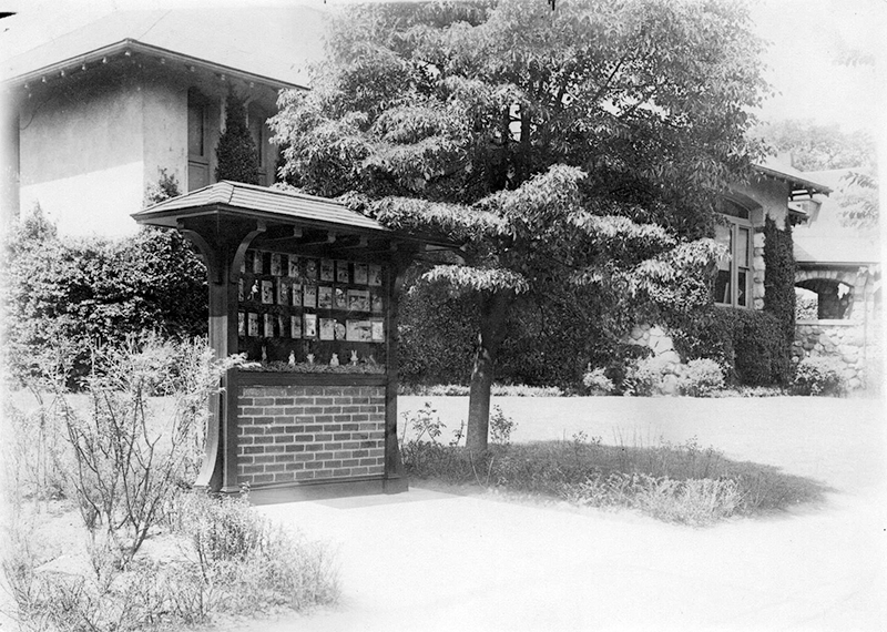 1919 Bulletin Board, Cary Memorial Library